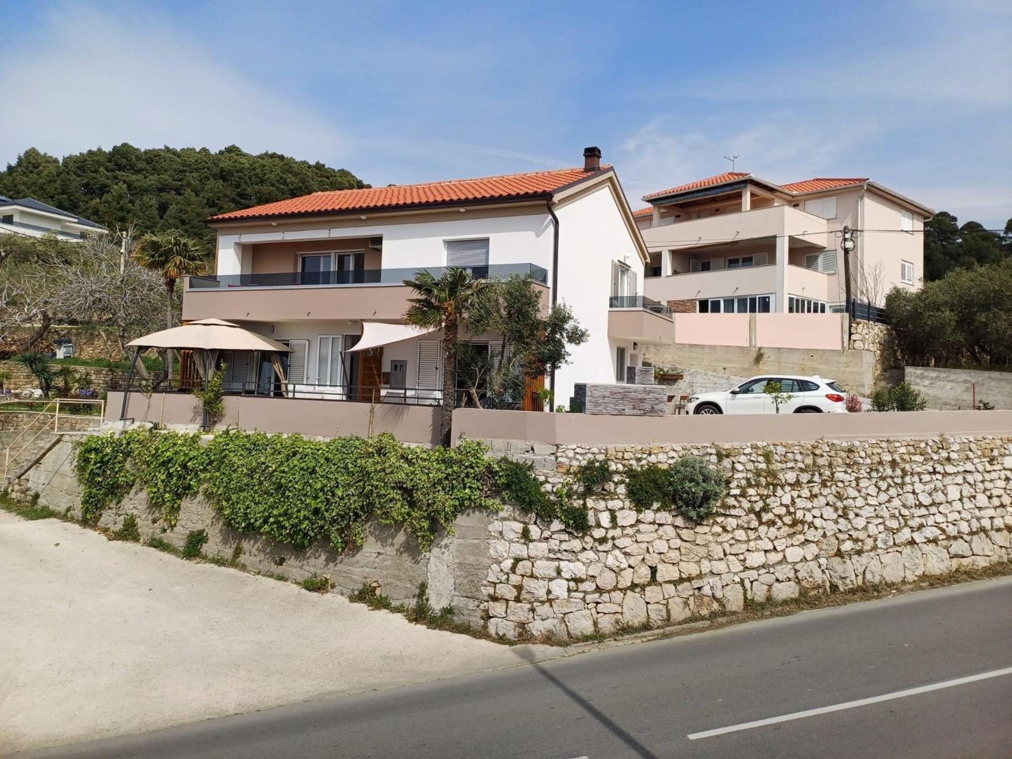 Apartments Jelka Banjol Exterior foto