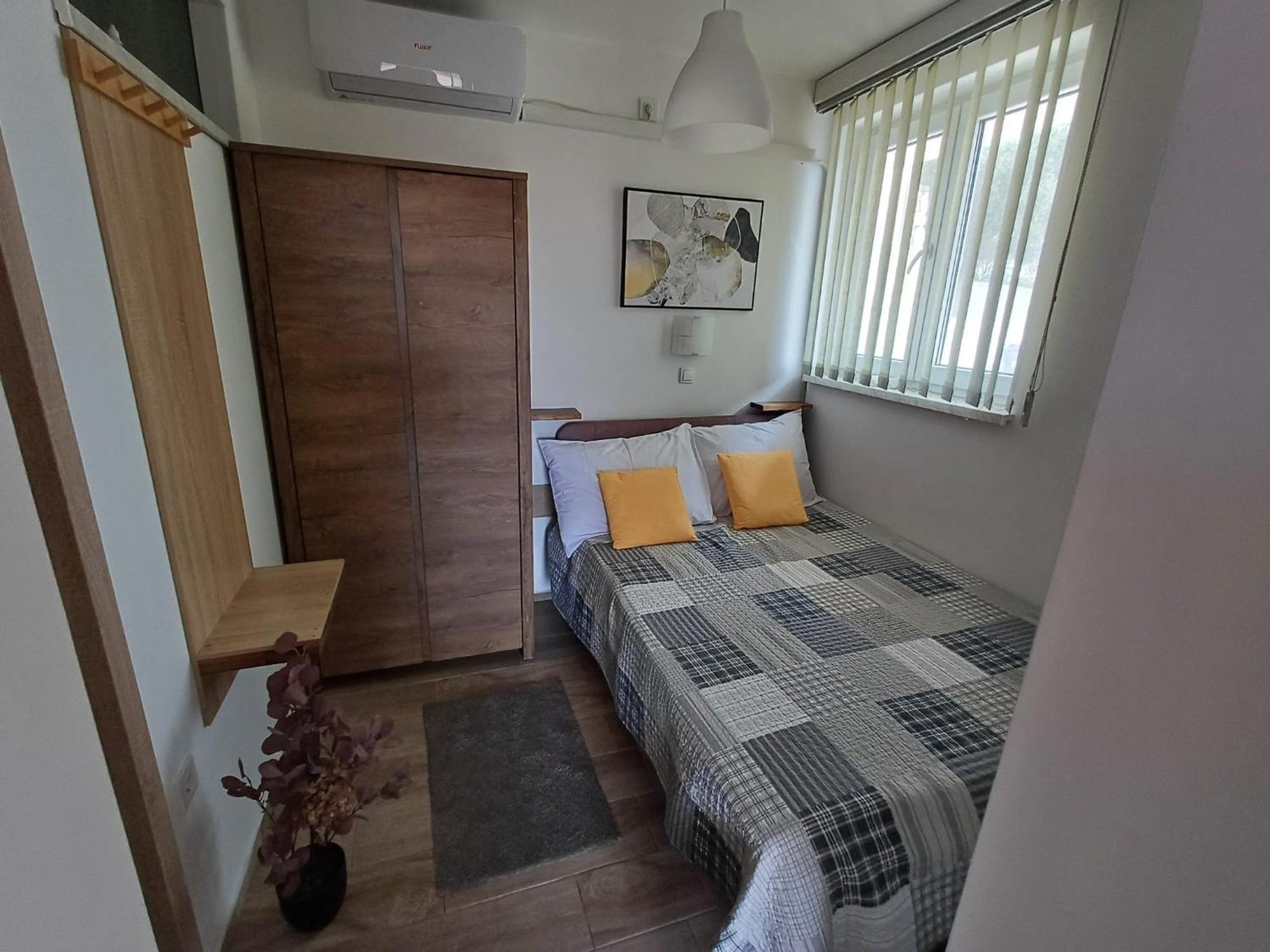 Apartments Jelka Banjol Exterior foto